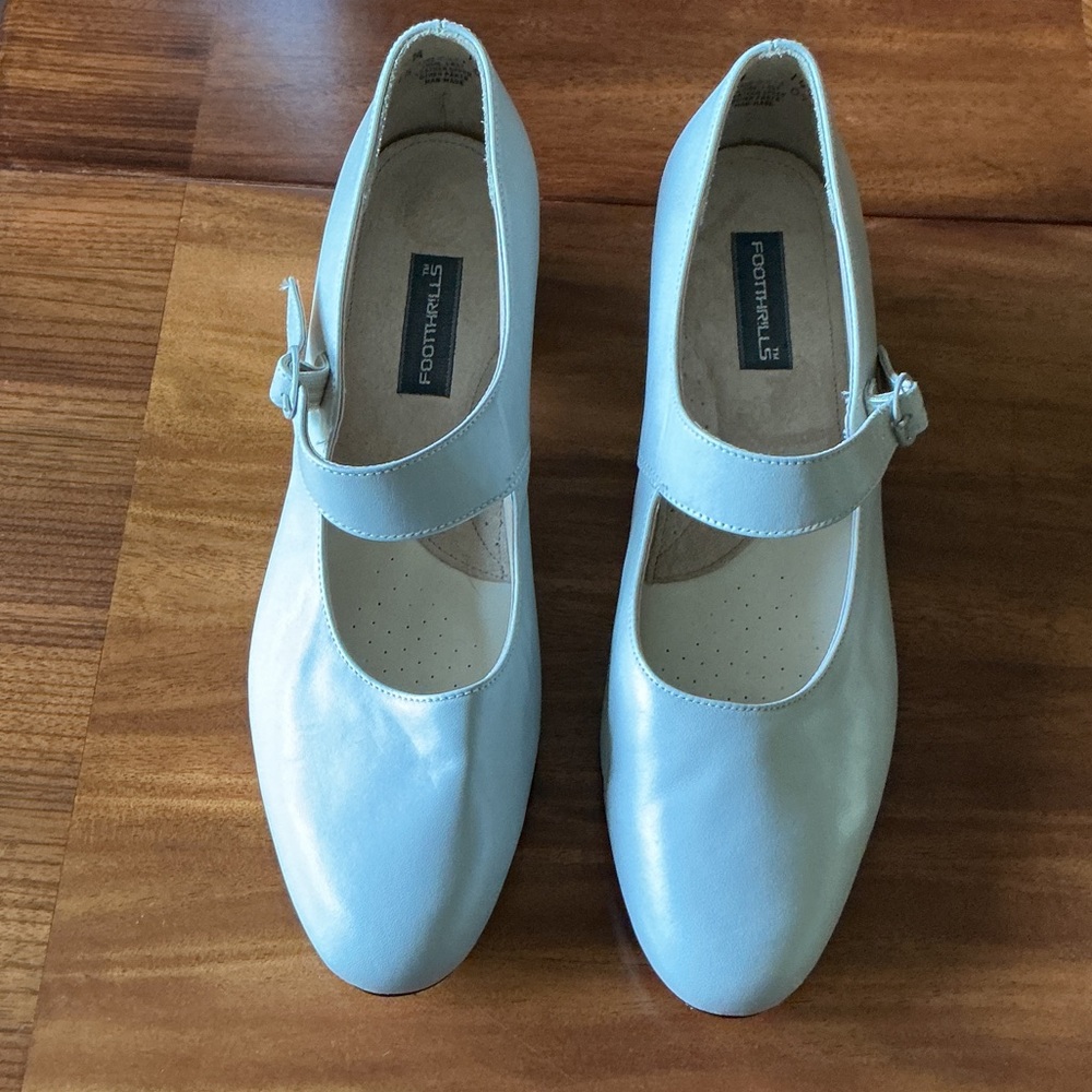 Beige Mary Jane shoes